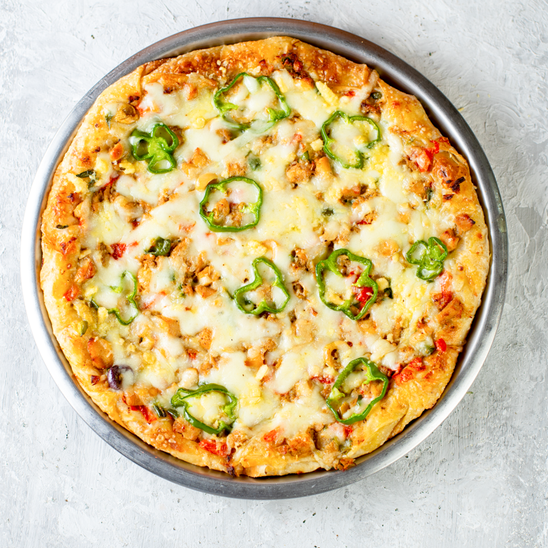 بيتزا فراخ وسط