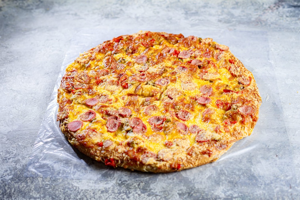 بيتزا سجق وسط