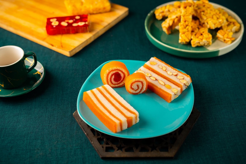 جوزية قمر الدين لوز