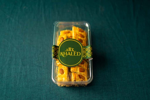 [64] باكيت قراقيش لوز عجوة